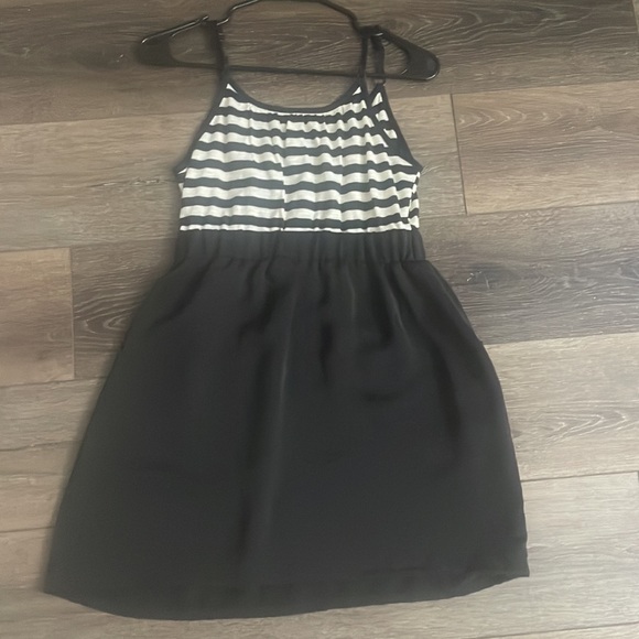 Stripes and Silk Tank - Picture 3 of 6